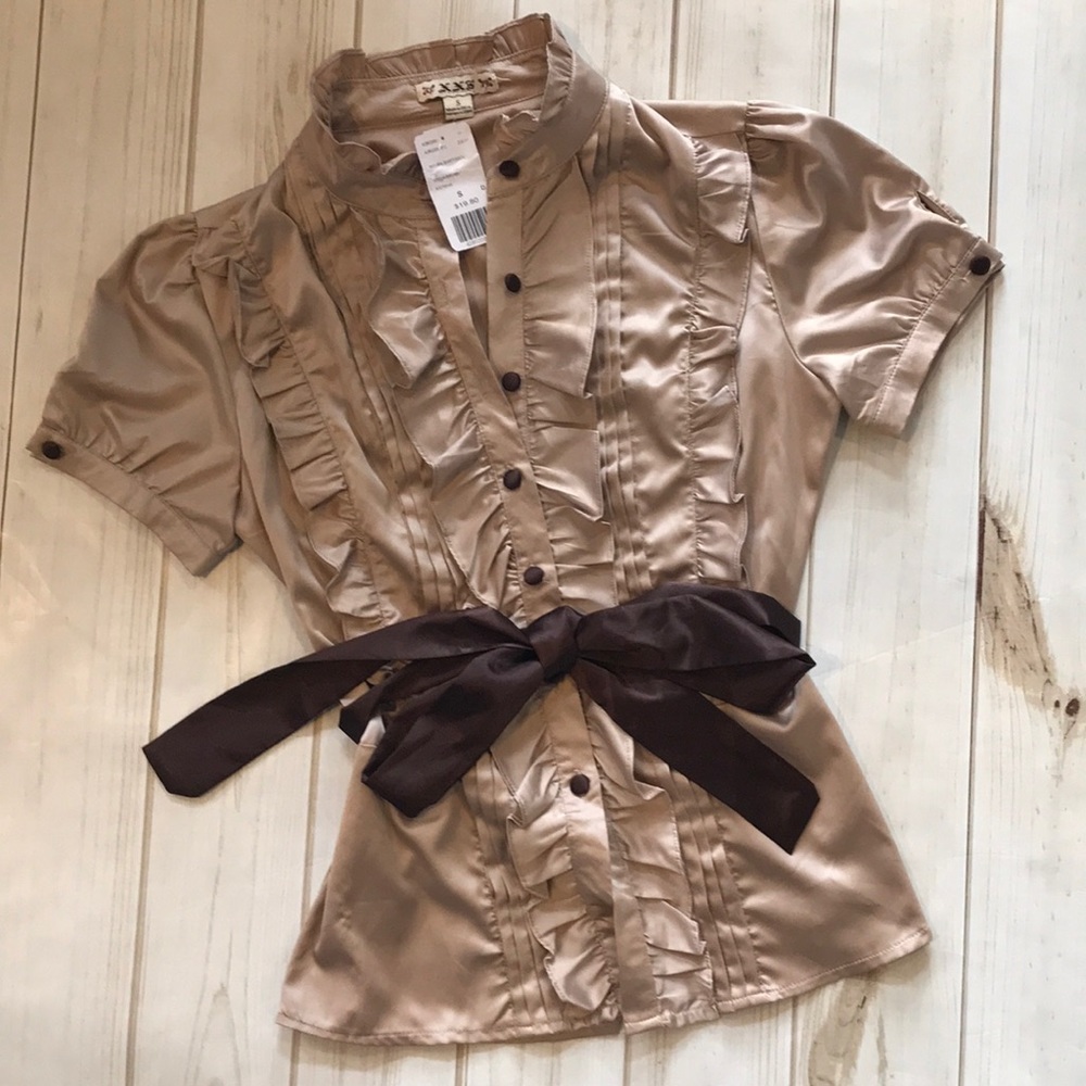 Forever 21 Ruffled Pleated Short Sleeve Blouse